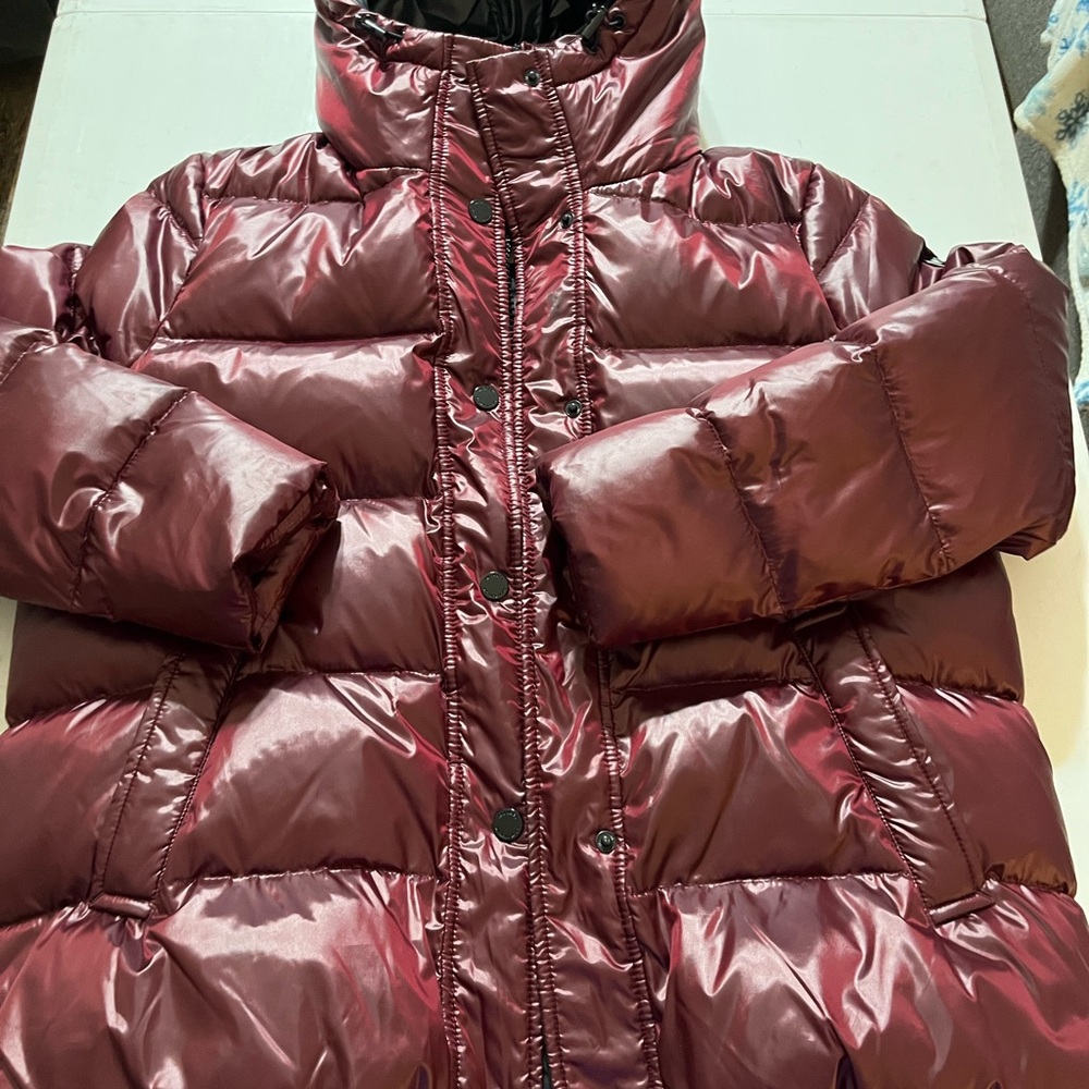 Michaels Shimmering Maroon Puffer Jacket Medium
